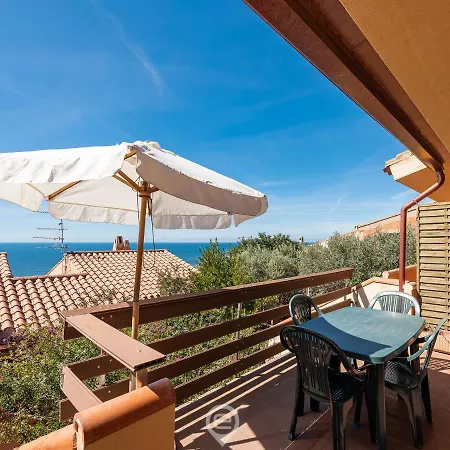 Coastal - Dream Apartment